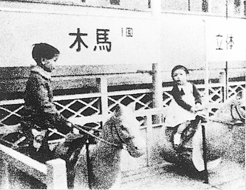 Nakamura Manufacturing Ltd. established in Ikegami, Ota-ku, Tokyo (President: Masaya Nakamura). Capital:¥300,000. Started in the amusement business with the installation of two children’s mechanical horse rides on the rooftop of a department store in Yokohama.