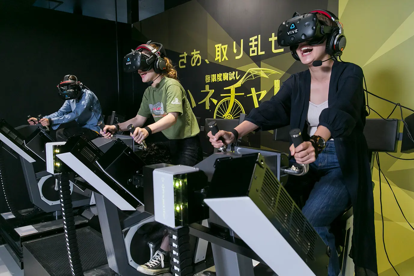 Opened VR ZONE SHINJUKU, a VR entertainment facility in Shinjuku, on a limited-time basis.