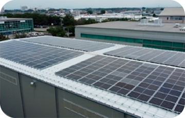 写真：バンダイナムコクラフト Kanto-Baseの太陽光発電設備